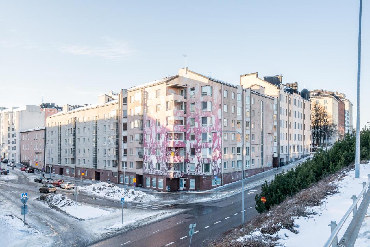 Hiisi Homes Helsinki Soernaeinen מראה חיצוני תמונה