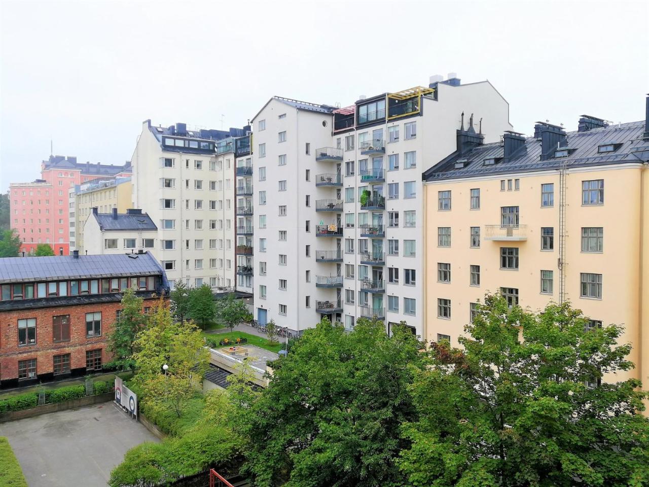 Hiisi Homes Helsinki Soernaeinen מראה חיצוני תמונה