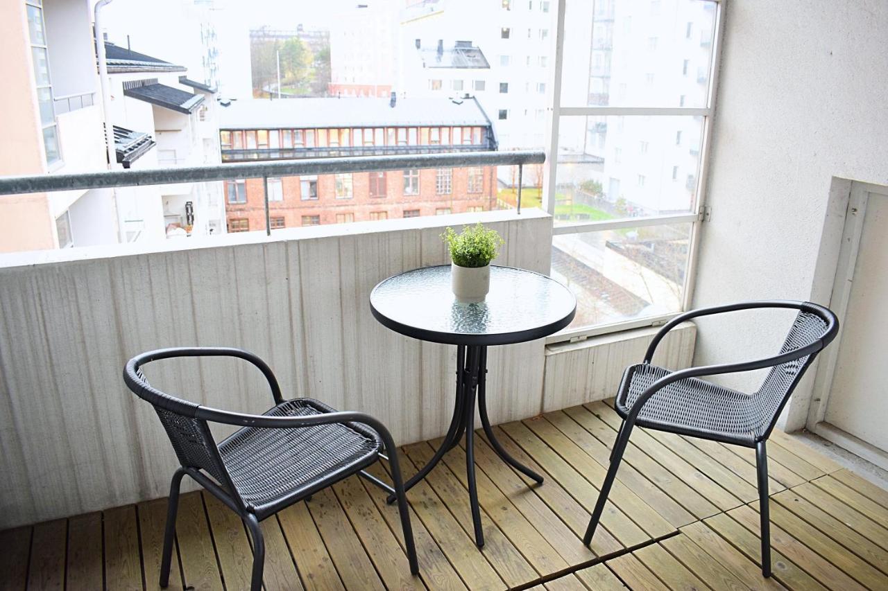 Hiisi Homes Helsinki Soernaeinen מראה חיצוני תמונה